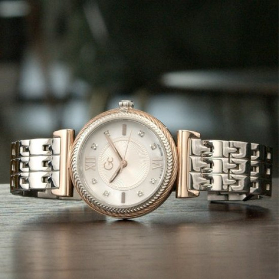 GC Y88001L1MF Starlight Swiss Horloge GC Y88001L1MF Starlight Swiss Horloge
