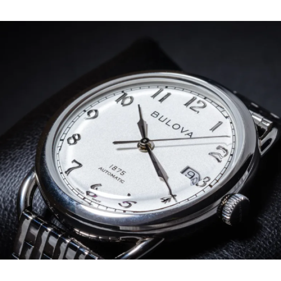 Bulova 96B326 Commodore Horloge Bulova 96B326 Commodore Horloge